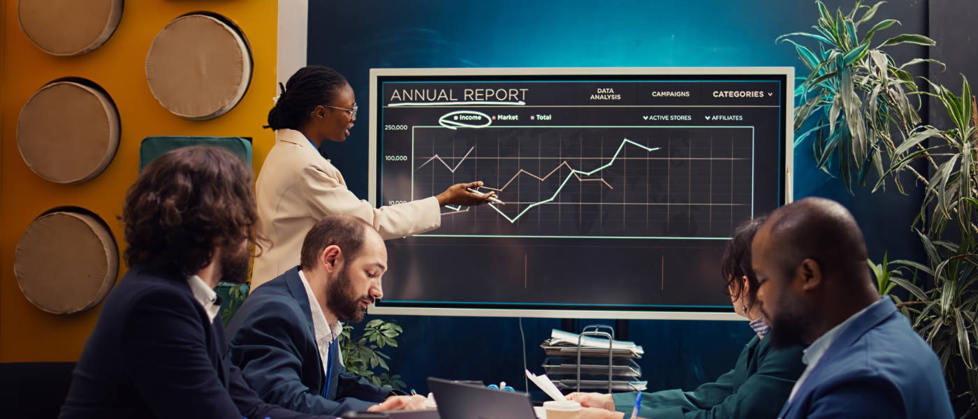 How to Find a Fractional CMO for Hire Who Actually Fits Your Growth Stage