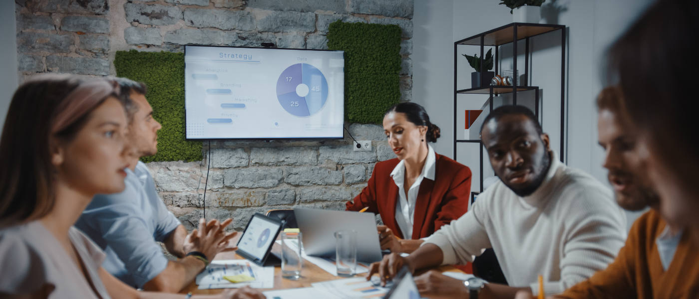 Fractional CMO for Startups: When Scrappy Stops Working and Strategy Has to Start